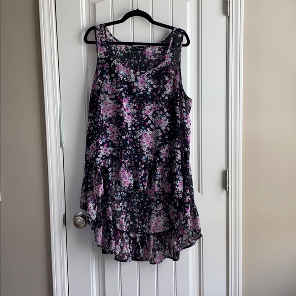 Torrid 2 hi-low sheer, sleeveless blouse